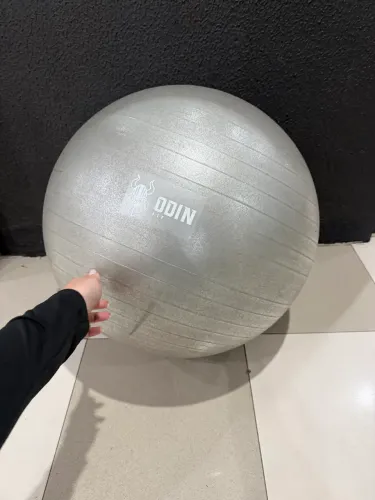 BOLA DE PILATES / BOLA SUÍÇA ODIN À VENDA 12 UNIDADES