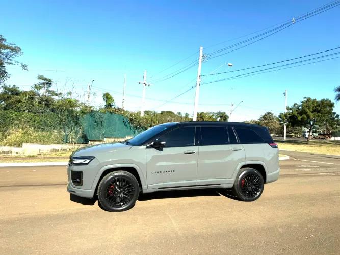 Jeep Commander Black Hurricane 2.0 4X4 TB AUT 2026