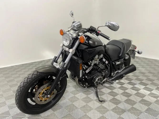 V-MAX 1200