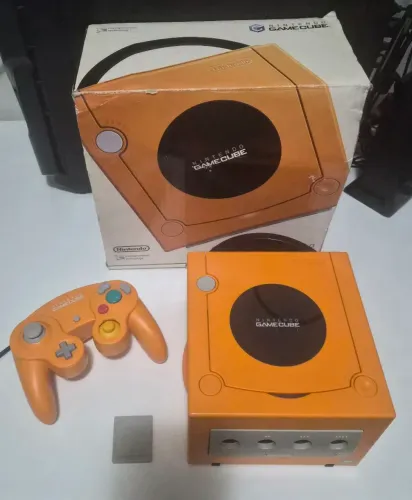 Game Cube Laranja na Caixa