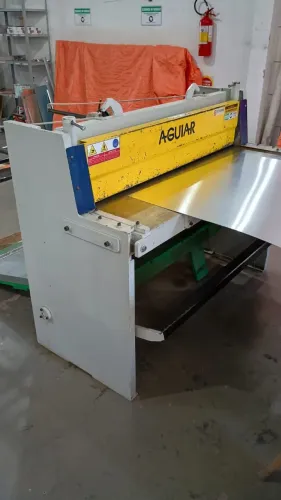 Guilhotina para chapas de metal IMAG pedal manual 1300 mm