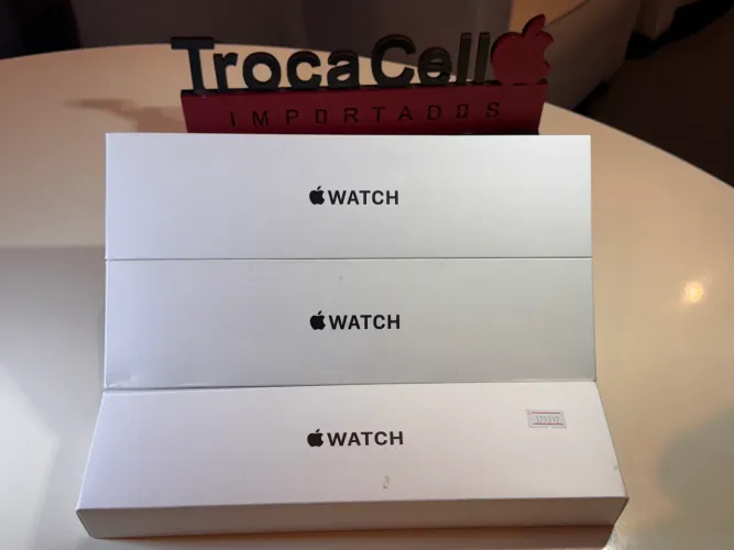 Apple SE 2 Midnight Lacrado. Parcelo em 18x Loja Física