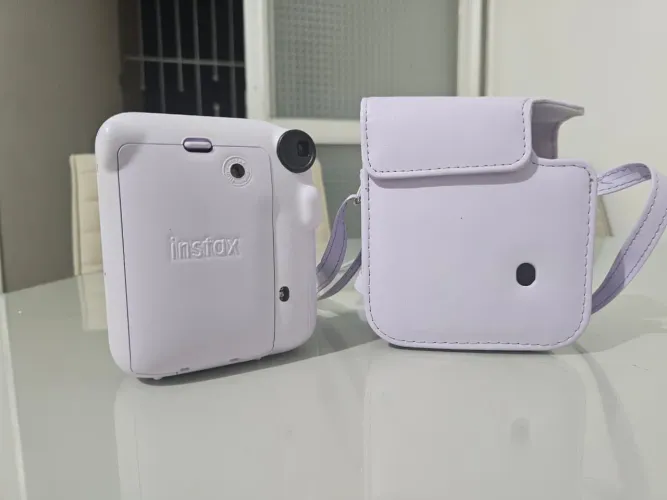 Câmera polaroide insta 11
