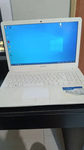 Notebook Samsung Intel Core i3 8GB RAM com SSD