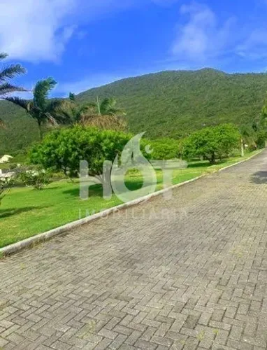 Terreno a venda, com 390m², no Pântano do Sul, FLORIANÓPOLIS -SC