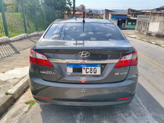 Hyundai HB20S C.plus/c.style 1.6 Flex 16V Mec.4p 2015