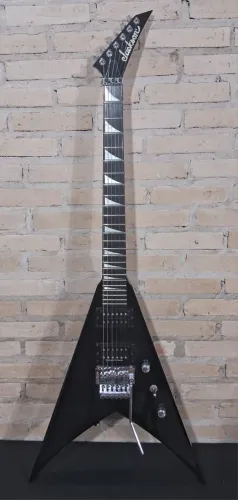 Guitarra Jackson V JS32 Rhoads C/ caps Seymour Duncan U.S.A.