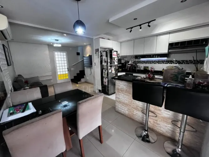 CASA COM 2 DORMITÓRIOS COM AMPLO QUINTAL NO VILLA FLORA HORTOLÂNDIA/SP