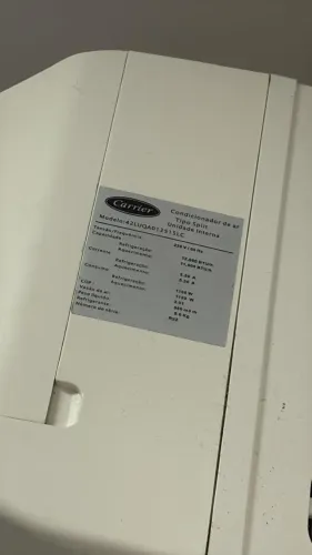 Ar-condicionado Carrier Split 12.000 BTUs - Quente e Frio