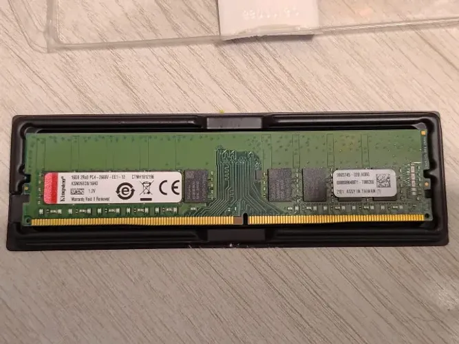 Memória RAM Kingston DDR4 16GB UDIMM 2666MHz ECC Servidores