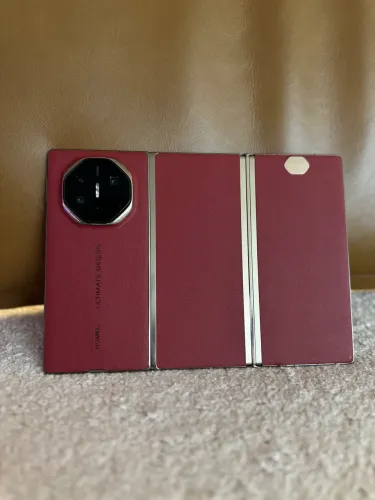 HUAWEI Mate XT Ultimate Design - 1TB / 16GB RAM
