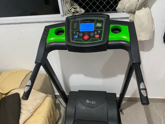 Esteira Elétrica Concept 2.5 Dream Fitness
