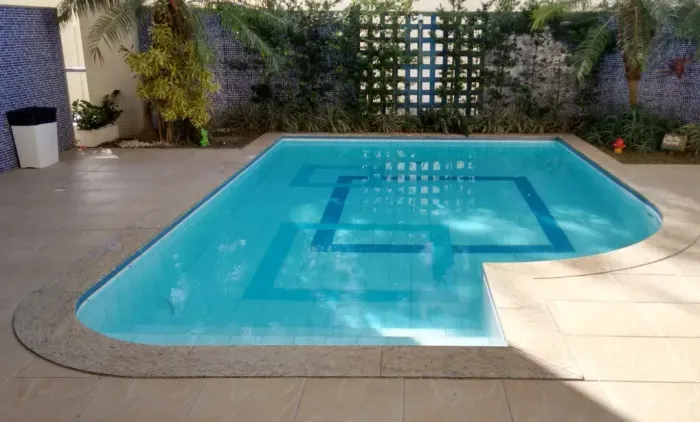 Imóvel para aluguel possui 81 metros quadrados com 4 quartos em Costa Azul - Salvador - BA
