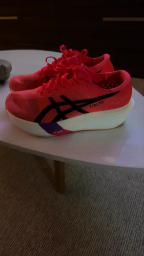 Tênis Asics metaspeed SKY tokyo 