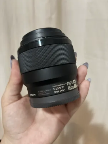 SONY 1.8 50mm