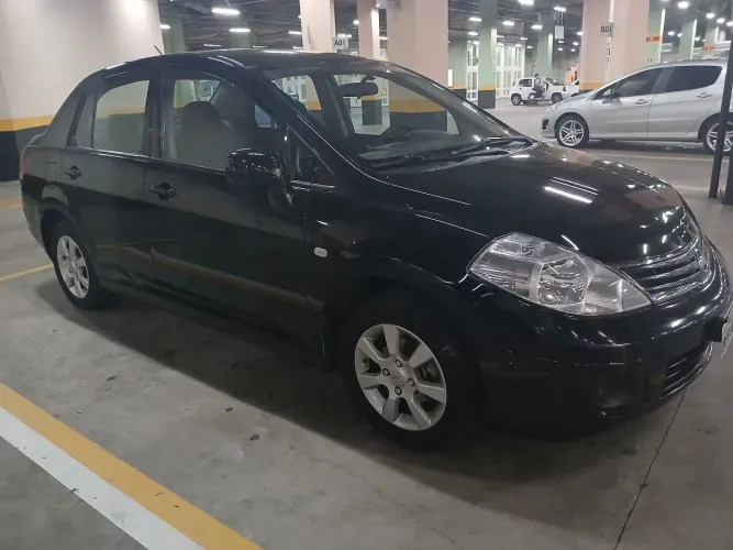 Nissan Tiida Sedan 1.8 16V Flex Fuel 4P 2012