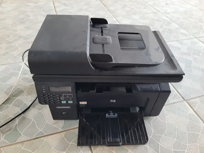Impressora Multifuncional HP LaserJet M1212nf - Laser Econômica e Muito Forte