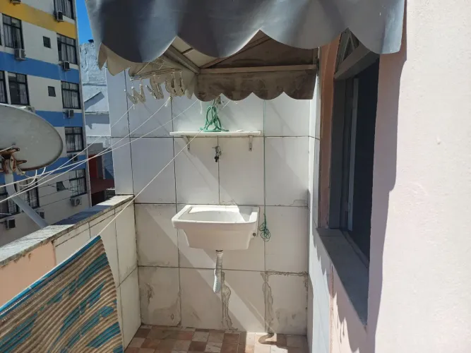 Alugo apartamento mobiliado com geladeira, fogão, Internet, cam a de casal e solteiro