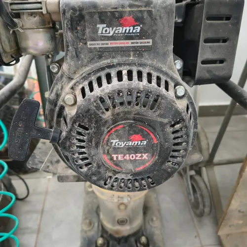 Compactador de solo SAPO Toyama Tr 40 zx