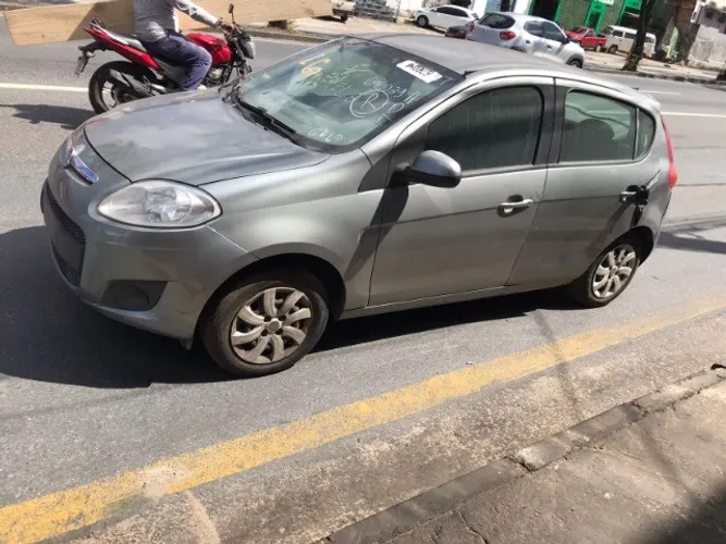 Sucata Fiat/ Palio Attractive 1.0 2013/2013