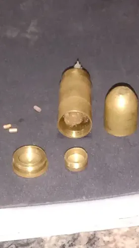 Antigo e raro isqueiro alemão marca VOSPIC 2 em perfeito estado