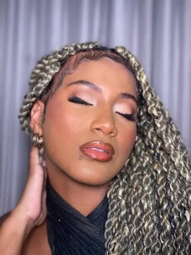 Maquiagem | extensão de cílios BH