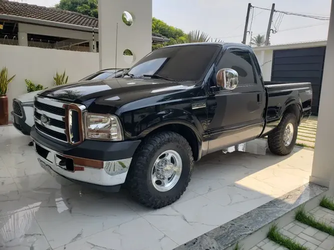 Vendo esse lindo carro bem conservado f250 mwm 6 cc ano 2001 tudo em dias zap *