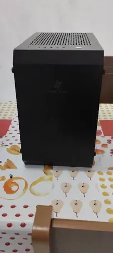 Gabinete Gamer Robusto Tampa de Vidro