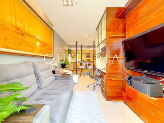 Flat duplex reformado em Ipanema