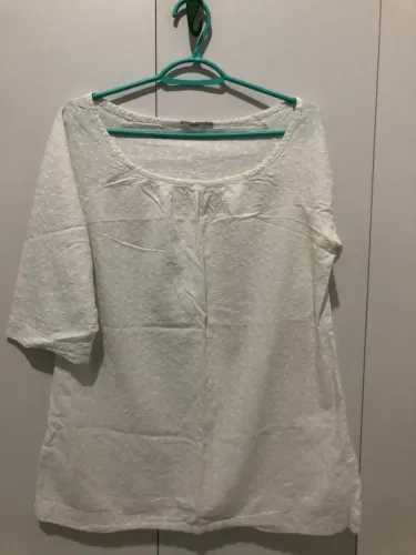 SAIDA DE PRAIA BATA SIBERIAN BRANCA DETALHE EM RELEVO