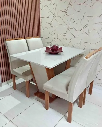 Mesa de jantar 4 cadeiras tampo de vidro R$ 1.350,00 a vista
