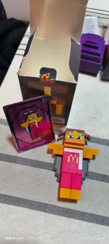 Brinquedo Minecraft Lanche Mcdonalds + Card Grimace Egg