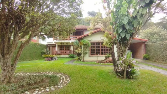 Casa em Condomínio para Venda em Teresópolis, Vale Feliz, 4 dormitórios, 2 suítes, 3 banhe