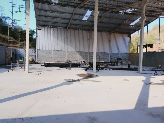 Três Rios - Galpão com 1.125 m²