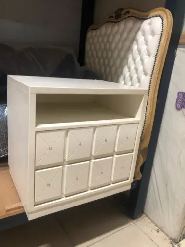 Criado Mudo Decorativo