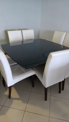 Mesa de Jantar de Vidro com 8 Cadeiras