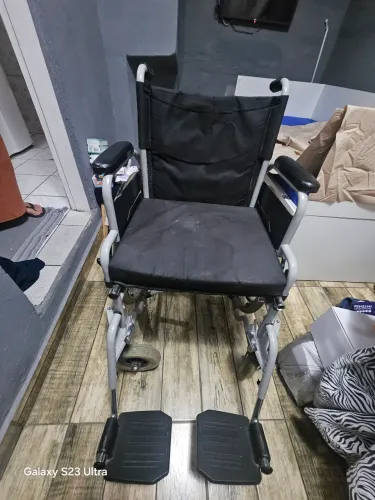 Cadeira de Rodas Ottobock ( Em perfeitas condicoes )