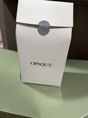 Sacola e caixa de presente para perfume Opaque
