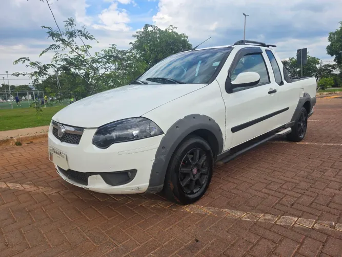 Fiat Strada Trek. M. March. 1.6 Flex 16V CE 2013