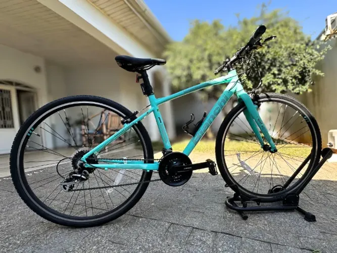 Bicicleta Bianchi C-Sport 1 - Shimano Acera - Aro 700 (Quadro 44)