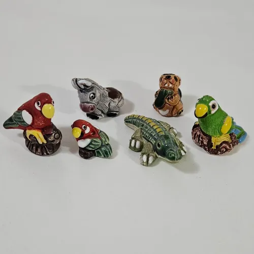 Miniaturas de animais colecionáveis