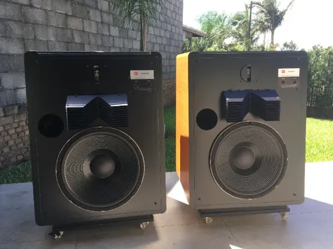 Caixa Vintage Antiga JBL L300