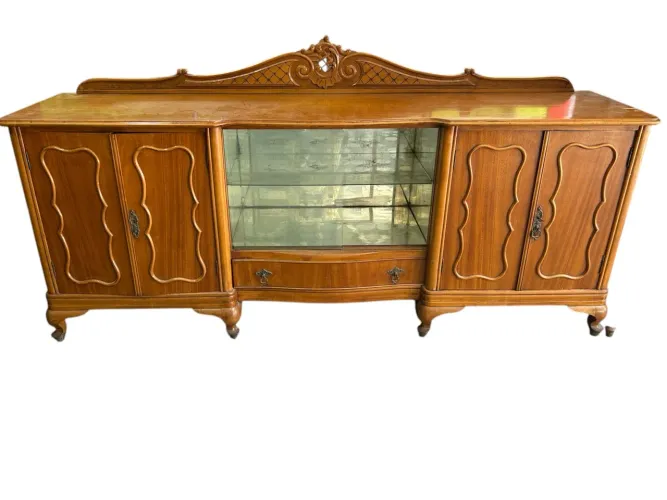 Buffet antigo de madeira maciça estilo provençal 
