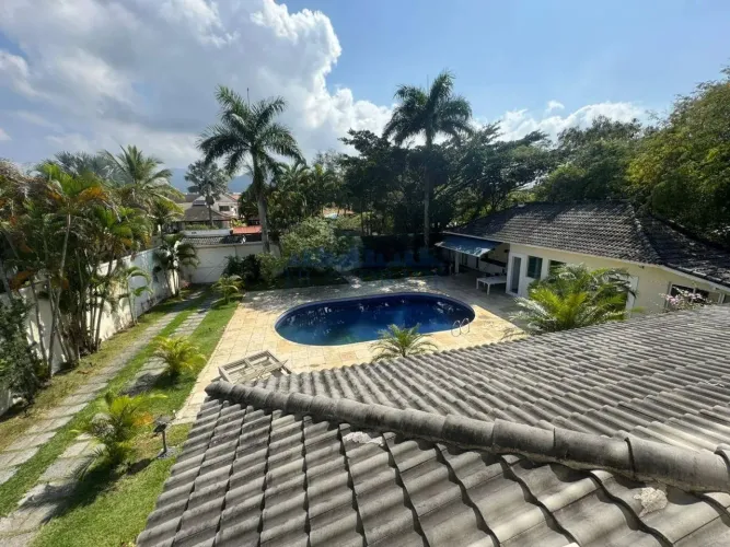 Residência Com 4 sts Closets Em Tradicional Condomínio Na Barra da tijuca