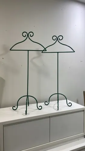 MANEQUINS INFANTIS EM METALON