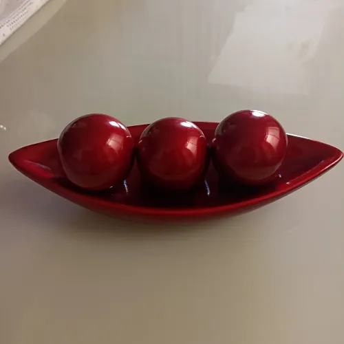 Lindo enfeite de mesa em gesso e pintura em verniz 