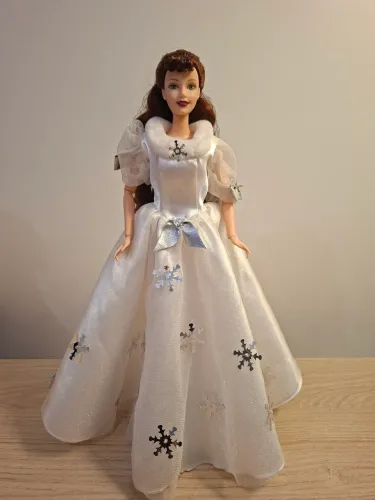 Vestido de boneca Barbie