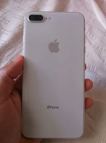 Vendo iPhone super conservado sem marca de us