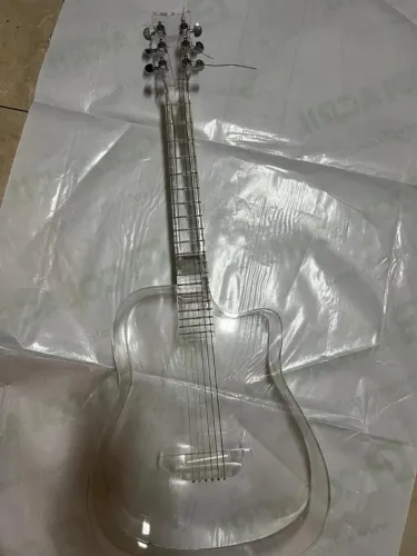 Violão 100% em acrílico 