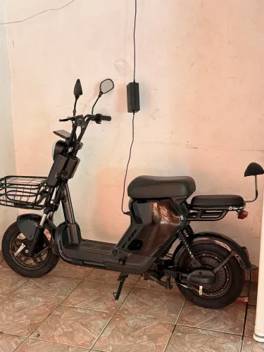 Scooter Elétrica - 1000w - única dona 